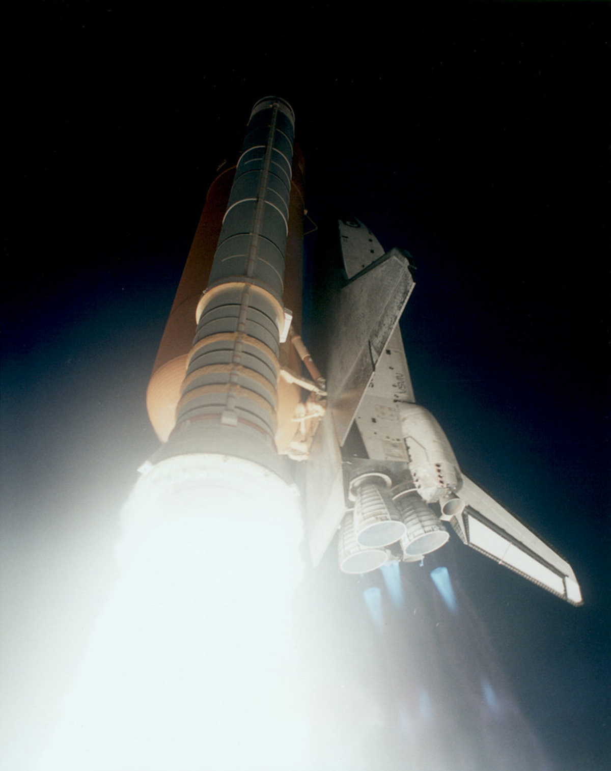 STS-97 Space Shuttle Endeavour Lifts Off (NASA)